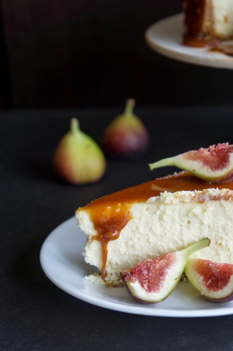 Fig Cheese, Fig Cheesecake, Chicken Ramen Noodle Recipes, Easter Cheesecake, Cooked Shrimp Recipes, Easy No Bake Cheesecake, Cheesecake Recipes Classic, Classic Cheesecake, Cheesecake Desserts