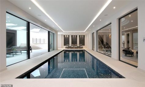 Swimming Pool Interior, London Mansion, Indoor Pool House, Indoor Swimming Pool Design, Inside Pool, Indoor Pool Design, Indoor Spa, Novel Inspiration, Piscina Interior