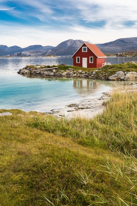 https://flic.kr/p/yKup29 | D5GM6355 little red house Red Tiny House, Norway House Exterior, Red Scandinavian House, Norway House Cottages, Norway Colorful Houses, Norway Red House, Red Houses, Red Cottage, Red Roof