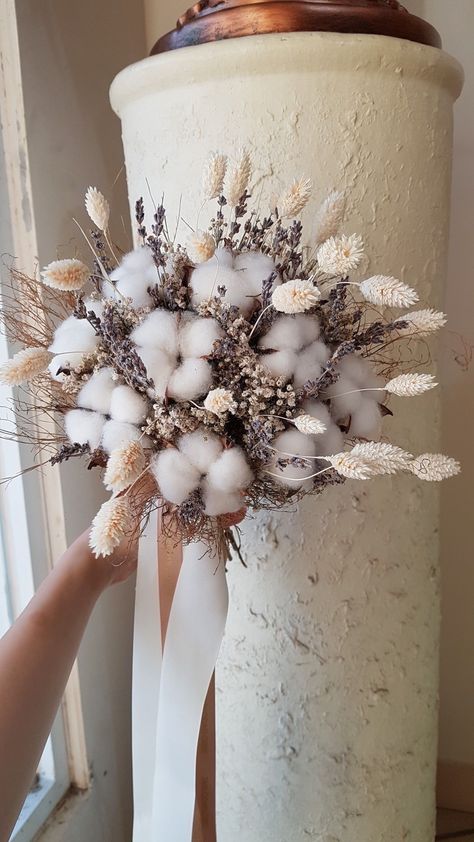 Cotton Wedding Decor, Cotton Plantations, Forest Theme Wedding, Cotton Wedding, Forest Theme, Table Arrangements, Beautiful Bouquet, Farm Wedding, Wedding Decor