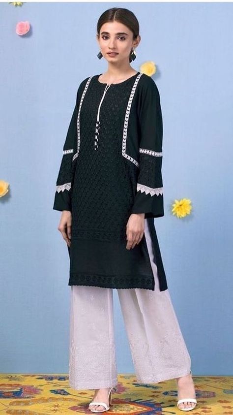 Pakistani Kurta Designs, Lawn Dress Design, Lace Suit, Tandoori Masala, Girls Dresses Sewing, Lace Dress Design, Simple Kurta Designs, Pakistani Fashion Casual, Gaun Fashion