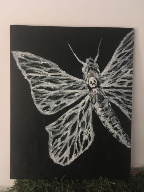 Painting black background, white deathhead mouth Moth Art Painting, Acrylic Painting Ideas Dark Aesthetic, Gothic Art Painting Canvases, Gothic Canvas Painting Ideas, Simple Goth Paintings, Whimsigoth Painting Ideas, Gothic Painting Ideas On Canvas Easy, Goth Paintings Easy, Door Painting Ideas Bedroom Grunge