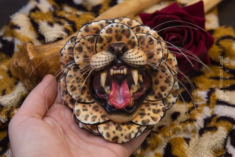 Flower Monster, Cat Mouth, Embellished Pillows, Clay Cross, Flower Sculptures, Animal Cookies, Polymer Crafts, One Piece Pictures, Creepy Art