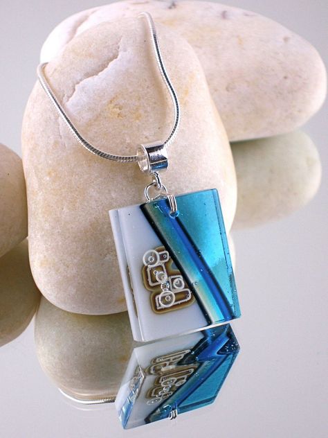 glassfancy fused glass jewelry turquoise necklace modern pendant 3 Fused Glass Jewelry Dichroic, Fused Jewelry, Tile Jewelry, Jewelry Diy Ideas, Dichroic Glass Jewelry, Glass Diy, Fused Glass Ideas, Fused Glass Pendant, Glass Jewellery