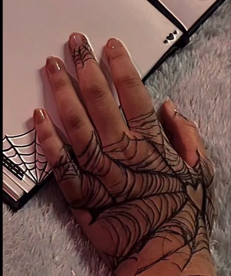 Heart Spiderweb, Body Draw, Hand Doodles, Body Drawing, Hand Drawing, Tattoo Inspo, Spider Web, Tatting, Tattoo Ideas