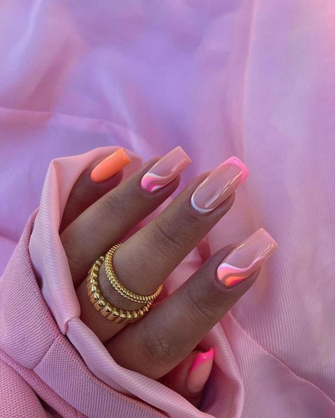 Nail Ideas Summer, Nail Art Designs 2023, Summer Nail Inspiration, Classic Nail, Nail Acrylic, Simple Gel Nails, Popular Nails, Short Acrylic Nails Designs, Neon Nails