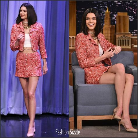 Kendall Jenner In Chanel - Tonight Show Starring Jimmy Fallon - FASHION SIZZLE Kendall Jenner Interview, Kendall Jenner Chanel, Interview Outfits, The Tonight Show, Kendall Jenner Outfits, Jenner Style, Kris Jenner, Tonight Show, Interview Outfit