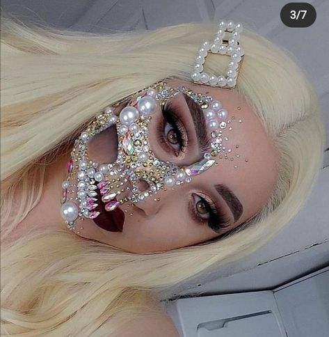 Dance Eye Makeup, Artsy Makeup Look, Makeup With Rhinestones, Halloween Dress Up Ideas, Glam Skull, Halloween Makeup Sugar Skull, Rhinestone Makeup, Cute Halloween Makeup, Halloween Makeup Diy