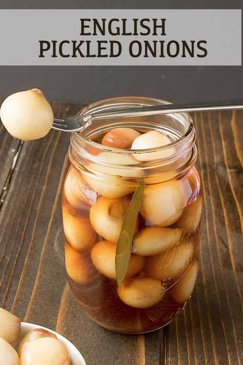 Make Pickled Onions, Easy Dill Pickle Recipe, Pickle Onions, Pearl Onion Recipe, Pickled Onions Recipe, Pickle Onions Recipe, British Snacks, Pickled Peaches, Ploughmans Lunch