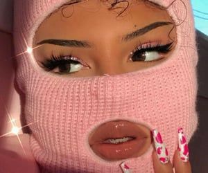 𝔑𝔞𝔩𝔞𝔄𝔪𝔦𝔫𝔞-- @xGlossybbyx Nike Sweats Outfit, Ski Outfits For Women, Outfit Ideas Streetwear, Wallpaper Minimal, Face Mask Aesthetic, Thug Girl, Mask Aesthetic, Boujee Aesthetic, Flipagram Instagram