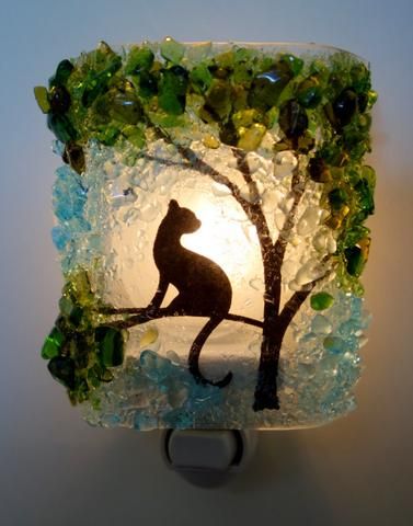 Cat In a Tree Reborn Glass Night Light Stained Glass Night Lights, Art Glass Jewelry, Glass Art Pictures, Stained Glass Light, Glass Objects, Fused Glass Artwork, Painted Glass Art, Glass Fusing Projects, Wine Glass Art