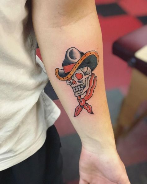 American Traditional Cowboy Skull Tattoo, Traditional Cowboy Hat Tattoo, Old School Western Tattoo, American Traditional Tattoos Cowboy, Cowboy American Traditional Tattoo, Traditional Tattoos Cowboy, Traditional Texas Tattoo, Cowboy Skull Tattoo Traditional, Cowboy Traditional Tattoo