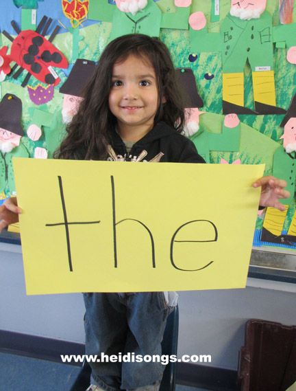 Take a picture of each child holding a sight word.  Then make a power point presentation with those pictures of each child holding the words, and use it to drill the children on the words. Teaching Sight Words, Power Point Presentation, Kindergarten Ela, Sight Words Kindergarten, Sight Word Activities, Sight Word Games, Word Practice, Teaching Literacy, Reading Classroom