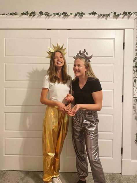 Best Friend Halloween, Night And Day, Sun And Moon, Halloween Costume, Best Friend, Moon, Sun, Halloween