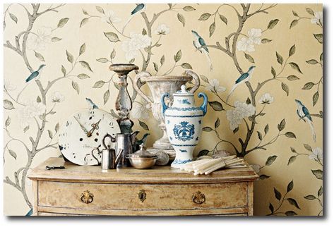 Sweden’s Drottningholm Palace The wallpaper Zoffany Wallpaper, Gustavian Style, Go Wallpaper, Cream Wallpaper, Swedish Style, Enchanted Home, Rose Wallpaper, Painting Wallpaper, Print Wallpaper