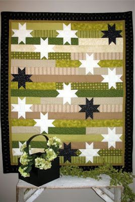 Folk Art Quilt, Red And White Quilts, Patriotic Quilts, Quilt Of Valor, Pretty Quilt, Jellyroll Quilts, Star Quilt Blocks, Green Quilt, Strip Quilts