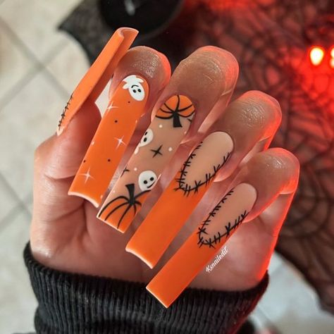 KATE SANCHEZ 💓 on Instagram: "🧡🎃 pinterest recreation @kiaraskynails • a lil’ foxy & peelin good gel color • negative space & white canvas liners - - - - - - #559nails#nailsofinstagram#prettynails#acrylics#acrylicnails#nails#longnails#nailporn#uñas#orangenails#bombnails#browns#brownnails#fallnails#autumnnails#nailart#halloween#mattenails#fallnails2022#spookynails#halloweennails#explorepage#nailsnailsnails#nailsofig#nailinspo#blacknails#reels#reelsinstagram" Nail Bat, Nails Hoco, Zodiac Nails, Holidays Nails, Black Halloween Nails, Nail Art Halloween, Holloween Nails, Spooky Nails, Halloween Acrylic