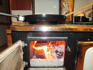 Wood Cookstove Cooking: Chinese Cooking: Taking Your Wood Cookstove for a ... Cast Iron Pot Belly Stove, Wood Cookstove, Restore Cast Iron, Wood Burning Heaters, Pot Belly Stove, Cast Iron Cleaning, Van Camper, Wood Heater, Cast Iron Stove