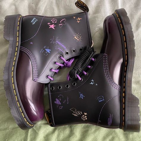 Purple Doc Martens Outfit, Doc Martens Decorated, Embroidered Doc Martens, Lilac Doc Martens, Purple Doc Martens, Funky Doc Martens, Purple Punk Boots With Round Toe, Doc Martens Purple Laces, Doc Martens