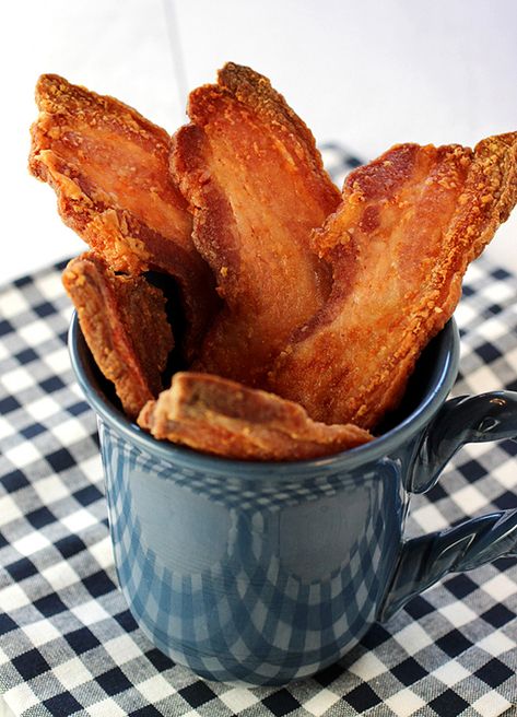 How To Fry Bacon, Battered Bacon, Deep Fried Bacon, Cooking Soul Food, Fried Bacon, Bacon Dishes, Make Bacon, Bacon Roll, Bacon Dip