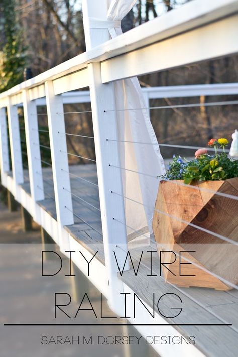 32 DIY Deck Railing Ideas & Designs That Are Sure to Inspire You Wire Railing, Deck Railing Ideas, Balkon Decor, Railing Ideas, Deck Railing, Porch Railing, Patio Style, Deck Plans, Decks Backyard