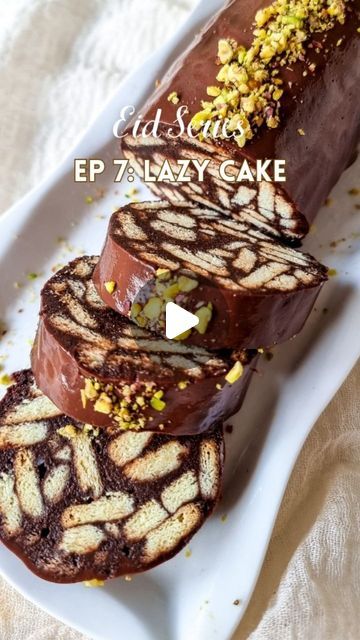 Rafia Mazhar on Instagram: "HERE'S HOW TO MAKE IT ⤵️
⠀⠀⠀⠀⠀⠀⠀⠀⠀
Eid Series Episode 7 - No Bake Lazy Cake🌙

Recipe
Marie Biscuits (3 half roll packs)

Chocolate Sauce
2 cups milk
2 tbsp sugar
1 tbsp butter
2 tbsp cocoa powder 
70 g chocolate

Chocolate Ganache
60 g chocolate 
100 g cream

• Break the biscuits roughly by hands and set aside
• In pan mix the milk, butter, sugar and cocoa. Cook till the mixture is thickened and reduced to almost half
• Then add the chocolate. Turn off the flame and mix till the chocolate is completely melted
• Cool completely 
• Add in the bisuits and mix well. The mixture should be neither very wet or dry. Add some more biscuits if it is too saucy
• Pour this over a cling wrap and secure tightly into a log shape. You can also put this inside a loaf pan lined Marie Biscuit Cake, Roulade Cake, Marie Biscuits, Lazy Cake, Arabic Sweets Recipes, Lebanese Desserts, Marie Biscuit, Chocolate Roll, Chocolate Wrapping