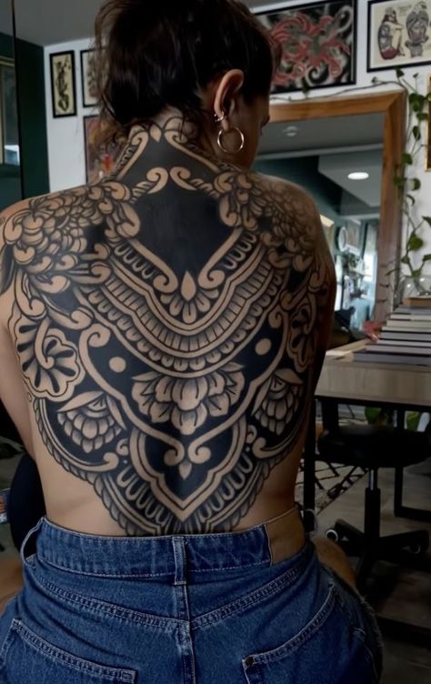 Black And Grey Full Back Tattoos, Women Traditional Back Tattoo, Black Back Piece Tattoo, Back Tattoo Full Women, Black And Gray Back Tattoo, Black And Grey Back Tattoos For Women, Black Out Back Tattoo Women, Tattoo Back Women Full, Whole Back Piece Tattoo Women