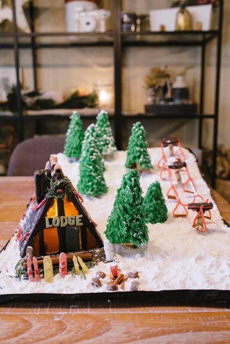 Ginger Bread Village Ideas, Gingerbread Town Ideas, Christmas Desserts Creative, Whimsical Gingerbread House Ideas, Gingerbread Houses Competition, Gingerbread Stable, Gingerbread Competition Ideas, Camping Gingerbread House, Mountain Gingerbread House