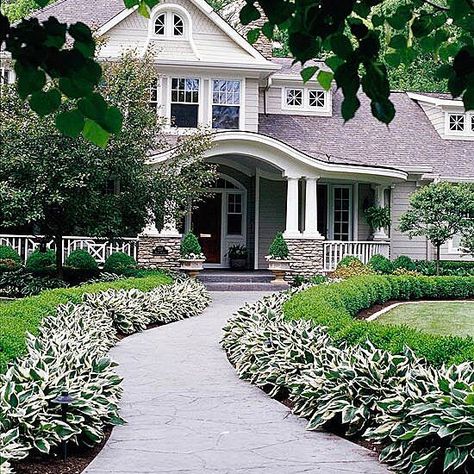 Front Yard Landscape Secrets Garden Landscaping Design Ideas, Low Maintenance Landscaping Front Yard, Curb Appeal Landscape, Front Yards Curb Appeal, Walkway Design, Pathway Landscaping, Driveway Landscaping, Front Yard Design, Farmhouse Landscaping