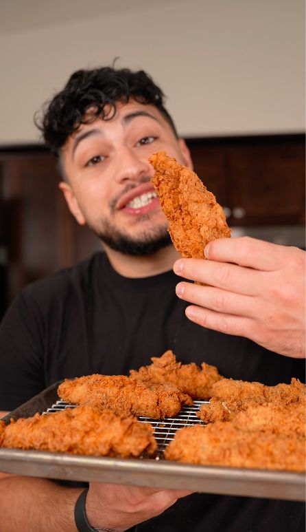 SPICY CRIPSY CHICKEN TENDERS Crunchy Chicken Tenders Fried, Extra Crispy Chicken Tenders, Spicy Fried Chicken Tenders, Spicy Tenders, Batter For Chicken Tenders, Tender Recipes, Kfc Style Chicken, Spicy Chicken Tenders, Crunchy Chicken Tenders