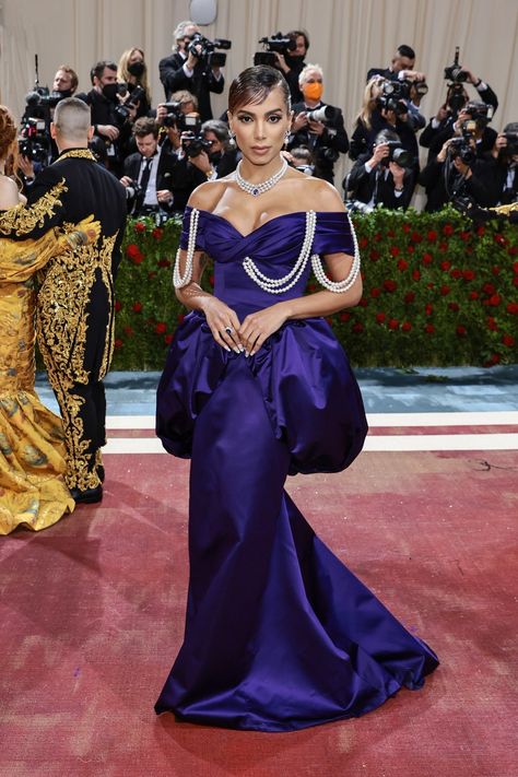 Met Gala 2022 Red Carpet Fashion: Vote For Outfits, Looks and Dresses That Were Most On Theme | Vogue White Tie Dress Code, White Tie Dress, Met Gala Outfits, 19th Century Clothing, Gala Outfit, Met Gala Red Carpet, Red Carpet Look, Vogue Dress, The Met Gala