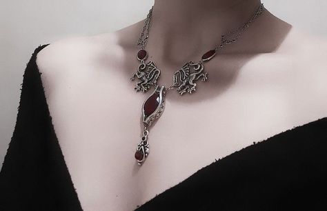 Victorian Goth Jewelry, Goth Prom, Vampire Fashion, Goth Accessories, Vampire Goth, Goth Wedding, Vampire Costume, Romantic Goth, Victorian Goth