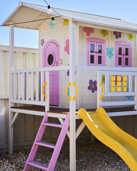 Kids House Playhouses, Kids Cubby House, Kids Cubby, Photographer Instagram, Kids Robes, Cubby House, Doll House Plans, Instagram Queen, Winter Bedding