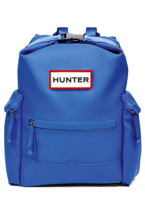 10 of our favorite pieces to pack to ensure you are always chic in the snow. Hunter Backpack, Hunter Wellies, Hunter Boot, Water Resistant Backpack, Hunting Bags, Waterproof Backpack, Cute Backpacks, Jansport Backpack, Bagpack