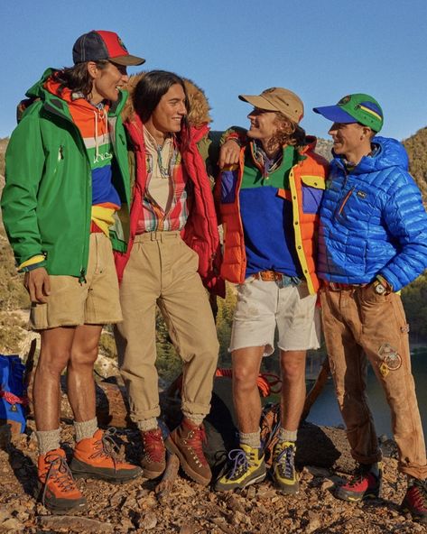 Outdoorsy Aesthetic Outfits Men, Hiking Outfit Men Mountain, Men’s Hiking Outfit, Vintage Camping Aesthetic, Vintage Hiking Outfit, Vintage Hiking Photos, Vintage Hikercore, 80s Hiking, Ll Bean Style