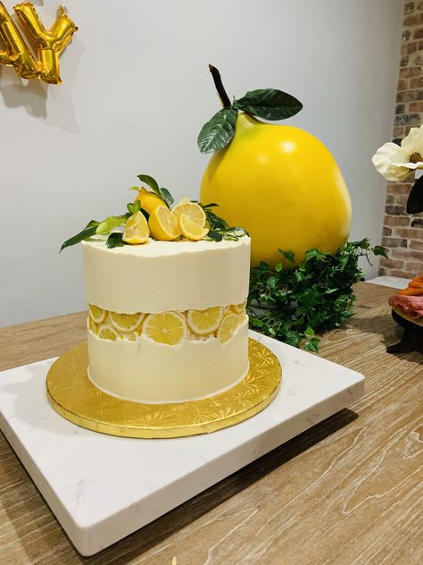 Lime Birthday Cake, Lemon Cake Theme, Cake Decorating Lemon, Lemon Birthday Decoration, Cake With Lemon Decoration, Cake Lemon Decoration, Lemon Fault Line Cake, Lemon Drizzle Cake Decoration, Lemon Birthday Cake Decoration