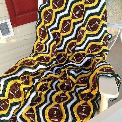 crochet green bay packer afghan c2c pattern | Ravelry: bizzyboppers' Packer Football Afghan - Crochet for the ... Crochet Football Blanket, Crochet Seahawks, Nfl Crafts, Sports Crochet, Crochet Boys, Crochet Football, Crocheted Afghans, Football Blanket, Football Crafts