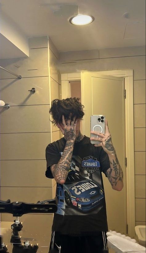 Tattoo Boy Aesthetic, Misha Lare, Grunge Guy, Welcome To Instagram, Tattoed Guys, Guys With Black Hair, Punk 57, Grunge Guys