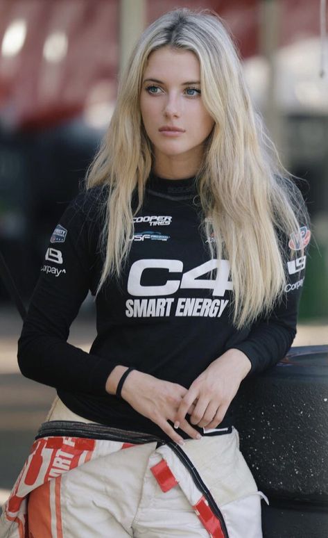 Lindsay Brewer, Female Race Car Driver, Female Racers, Girl Mechanics, Race Outfit, Tana Mongeau, Girls F, Racing Girl, Motor Sport