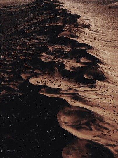 Sand Dunes Aesthetic, Dunes Aesthetic, Sand Aesthetic, Brown Wallpaper, Aesthetic Dark, Throne Of Glass, Brown Aesthetic, Sand Dunes, End Of The World