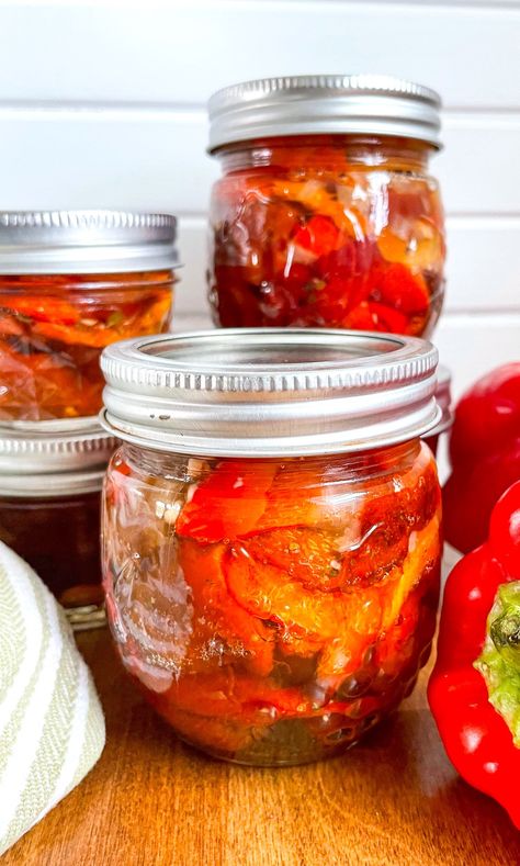 Canned Roasted Red Peppers In Wine Recipe & Tutorial - An Oregon Cottage Pickled Cayenne Peppers Recipe, Preserving Peppers, Oregon Cottage, Red Pepper Recipes, Pepperoncini Peppers, Home Canning Recipes, Wine Recipe, Recipe Tutorial, Pressure Canner