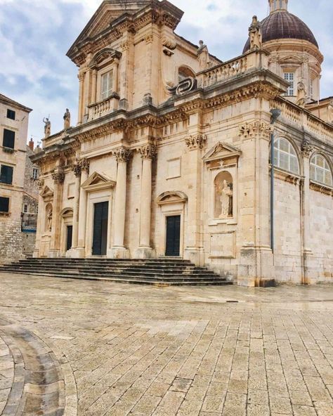 Winter in Dubrovnik: A Hidden Gem Waiting to be Discovered https://www.inlovewiththemed.com/dubrovnik-a-winter-visit-in-pictures/ #InLoveWithTheMed #CroatianMagic #AdriaticWaters #DalmatianTowns #Dubrovnik #PlitviceLakes #CroatianCoast #CroatianBeaches #CroatianFood #CroatianCulture Croatian Coast, Plitvice Lakes, Dubrovnik, Hidden Gem, Dalmatian, In Love, On Instagram, Instagram