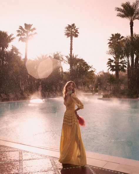 Model Caroline Lossberg is lensed by Andreas Ortner at La Mamounia in Marrakech. Birgit Schlotterbeck styles Caroline for Gala Magazine. Caroline Lossberg, Boho Editorial, Gala Fashion, Poolside Fashion, Editorial Inspiration, Photoshoot Inspo, Shoot Inspiration, Harpers Bazaar, Magazine Photography