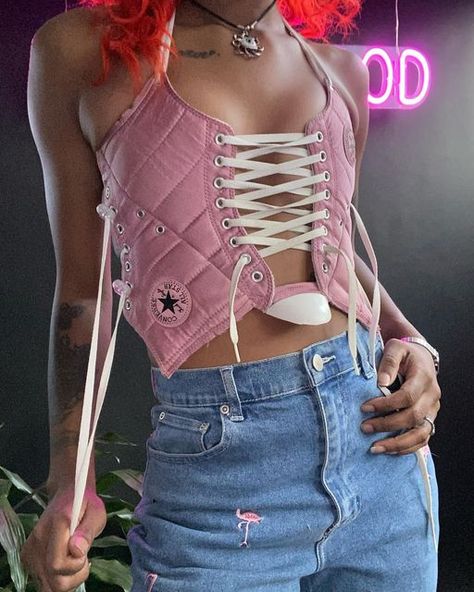 Converse Corset, Remake Clothes, Fashion Collection Inspiration, Fashion Design Drawing, Pink Converse, Swag Girl Style, New Years Outfit, New Converse, Recycled Fashion