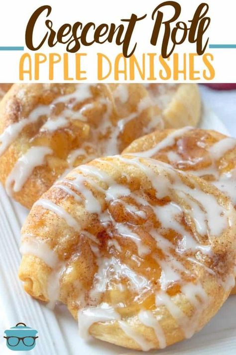 CRESCENT ROLL APPLE DANISHES (+Video) - breakfast #breakfast #dessert Cinnamon Danish Pastry, Breakfast Crossaints Ideas, Peach Danish, Apple Danish Recipe, Apple Crescent, Crescent Roll Apple, Pastry Rolls, Apple Food, Apple Danish