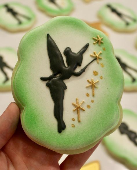 Tinkerbell Cookies, Faith Trust And Pixie Dust, Holiday Sugar Cookies, Fairy Garden Birthday Party, Birthday Party Desserts, Garden Party Birthday, Garden Birthday, Fancy Cookies, Cookie Ideas