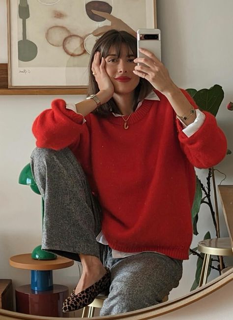 Red Sweater Outfit, Looks Street Style, Red Sweater, Mode Inspo, 가을 패션, Autumn Outfit, Outfit Inspo Fall, Classic Outfits, Looks Style