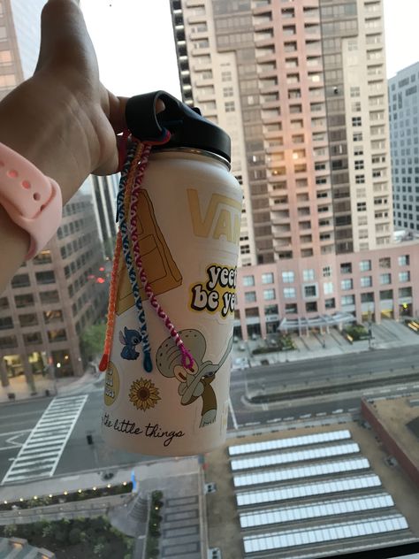 Water Bottle Handle Diy, Decorated Hydro Flask, Hydro Flask Accessories, Romanticising Life, Red Bubble Stickers, Preppy Stuff, Bubble Stickers, Cute Water Bottles, Sticker Bomb