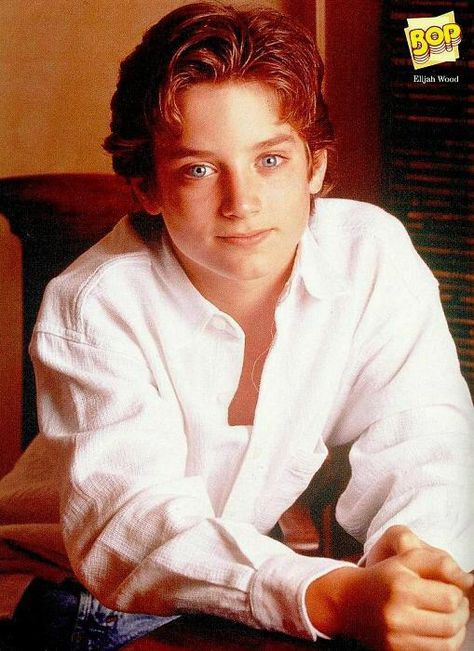 Young Elijah Wood...there is a very strong chance that this exact poster was at one point on my wall... Elijah Wood 90s, Stephen Gately, August Rush, Matthew Lawrence, Jordan Woods, Gandalf The Grey, Frodo Baggins, Elijah Wood, Dark Love