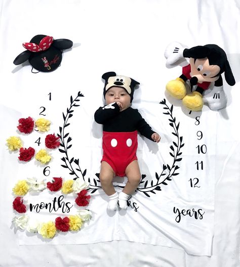 Mickey Mouse Monthly Pictures, Memory Ideas, 4 Month Old Baby, Buttercream Cake Designs, Monthly Baby Pictures, Monthly Pictures, Monthly Baby, Monthly Photos, 2 Birthday